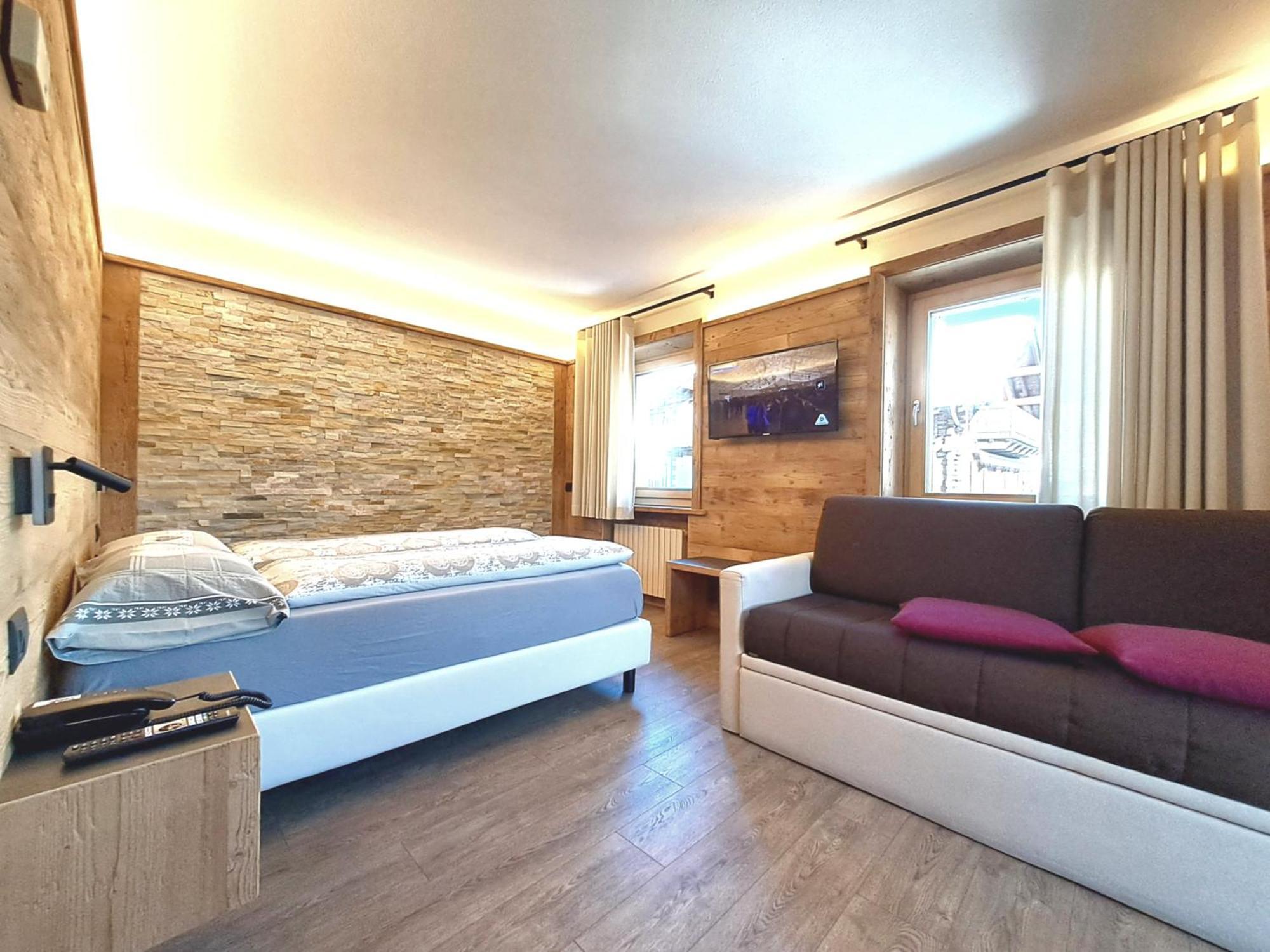 Hotel Krone Livigno Exteriör bild