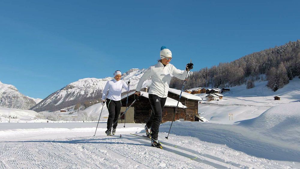 Hotel Krone Livigno Exteriör bild